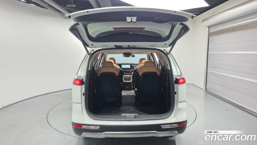 Kia Carnival 9-Seater Noblesse, 2023