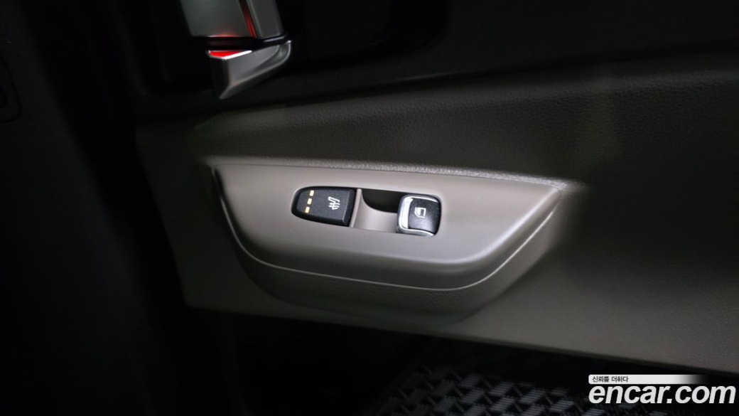 Kia Carnival 9-Seater Prestige, 2025