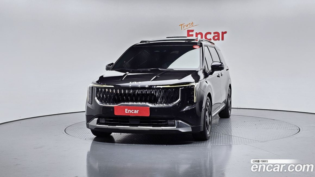 Kia Carnival 7-Seater Signature, 2024