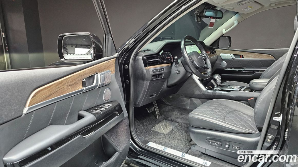 Kia Mohave Diesel 3.0 4WD 7-Seater, 2023