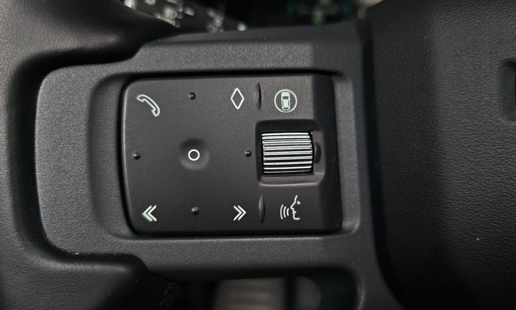 Land Rover Defender 110 D300 X-Dynamic HSE, 2024