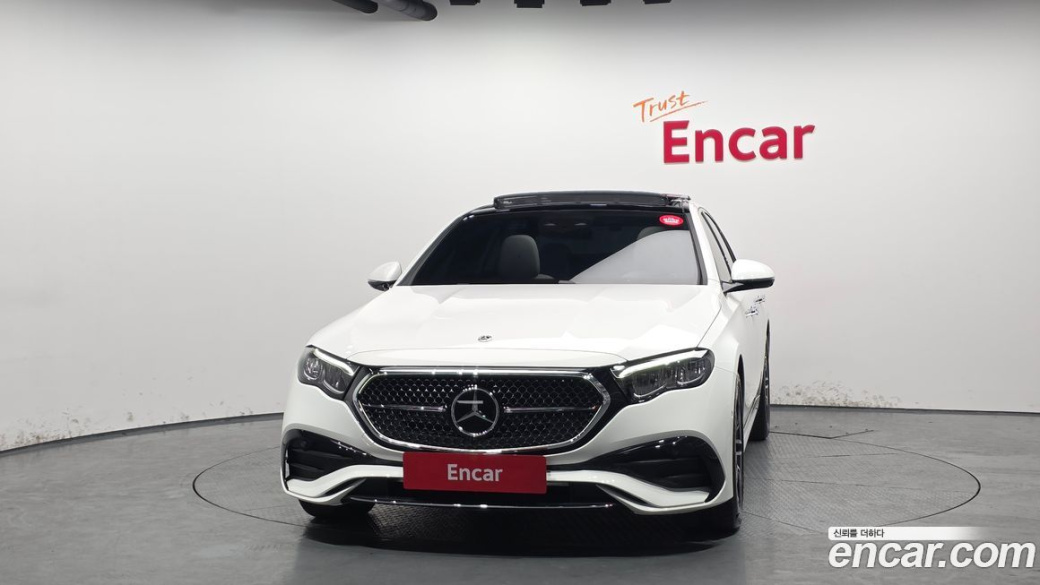 Mercedes-Benz E-Class E200 AMG Line, 2026