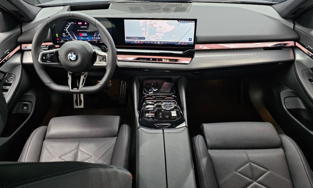 BMW 5-Series 530i xDrive M Sport, 2025