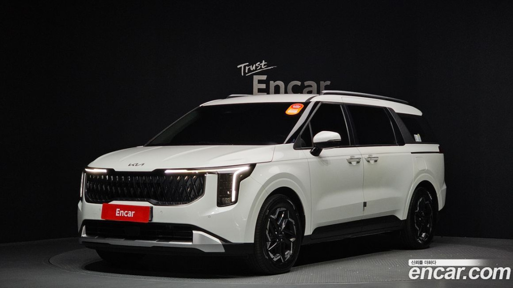 Kia Carnival 9-Seater Prestige, 2024