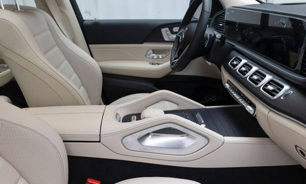 Mercedes-Benz GLE-Class GLE450 4MATIC, 2025