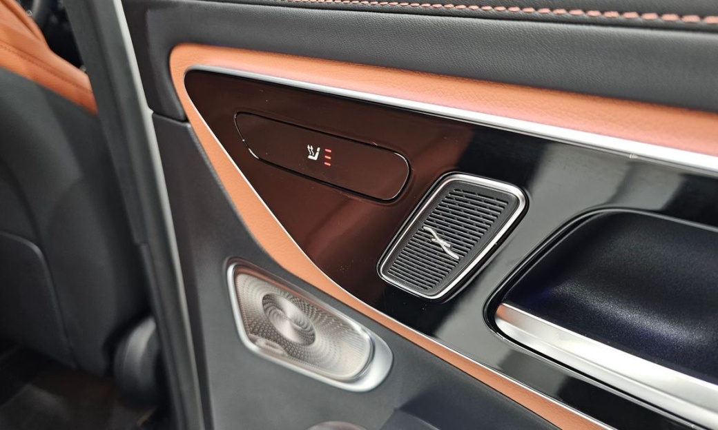 Mercedes-Benz GLC-Class GLC300 4MATIC Avnatgarde Coupe, 2025