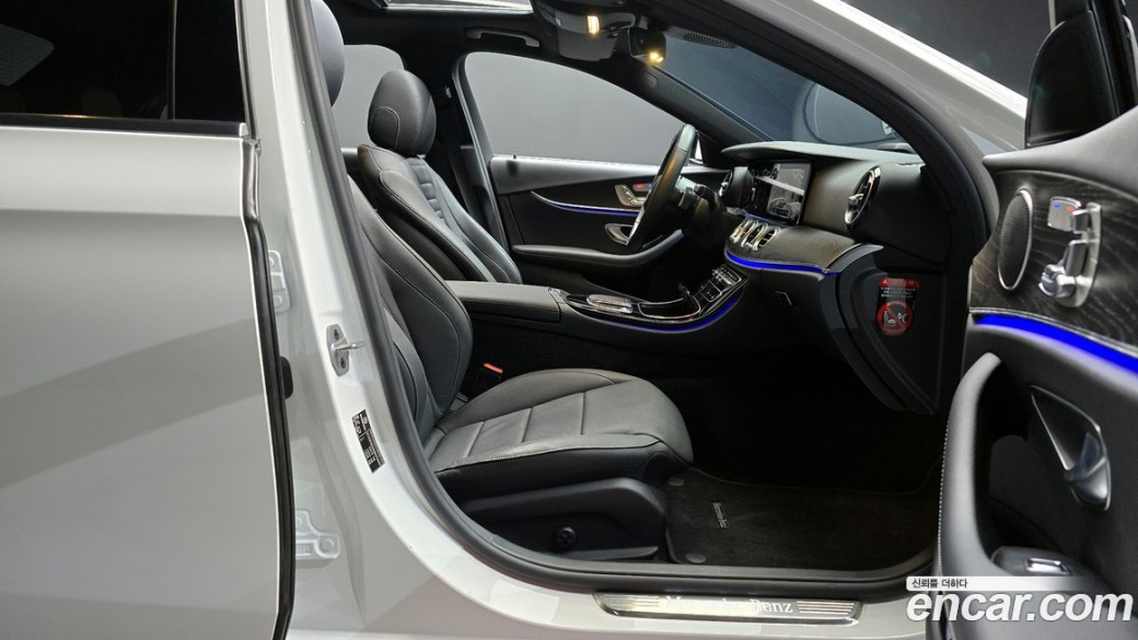 Mercedes-Benz E-Class E250 Avantgarde, 2022