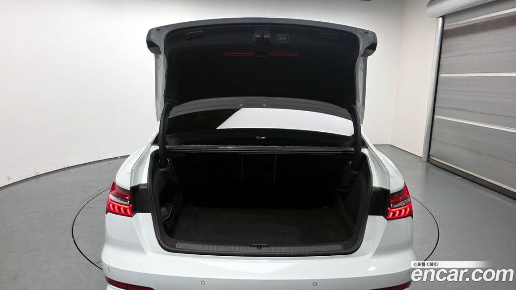 Audi A6 45 TFSI Quattro Premium, 2023