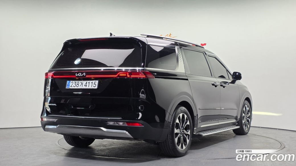 Kia Carnival 9-Seater Signature, 2023