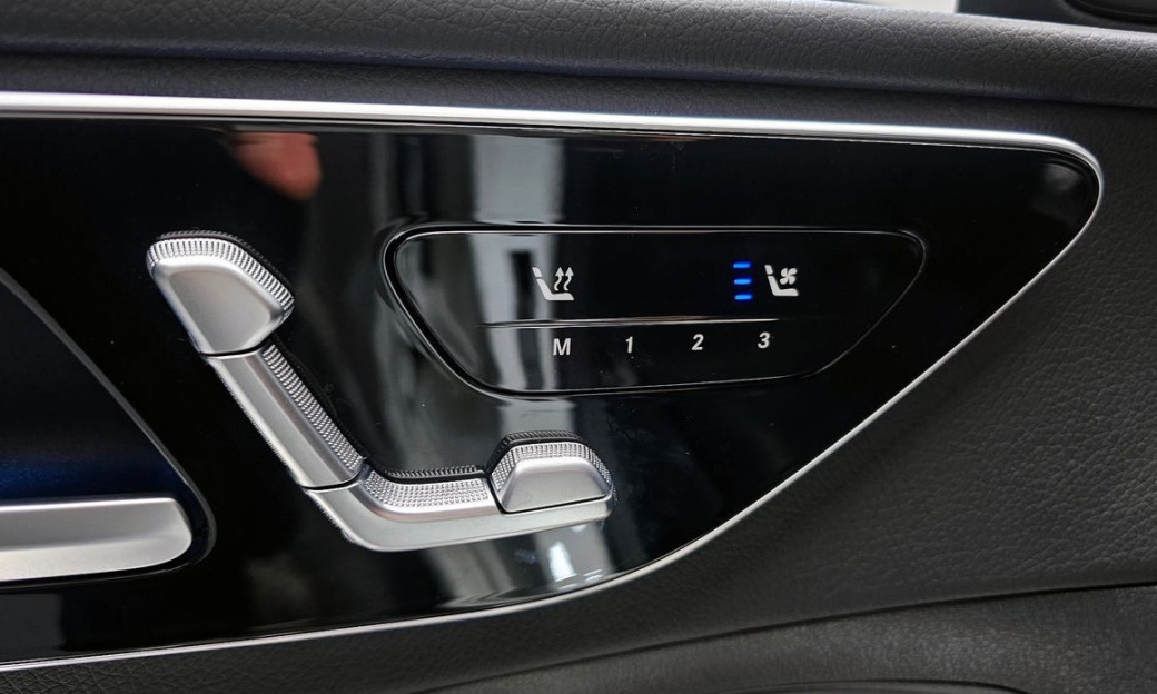 Mercedes-Benz C-Class C300 4MATIC Avantgarde, 2024