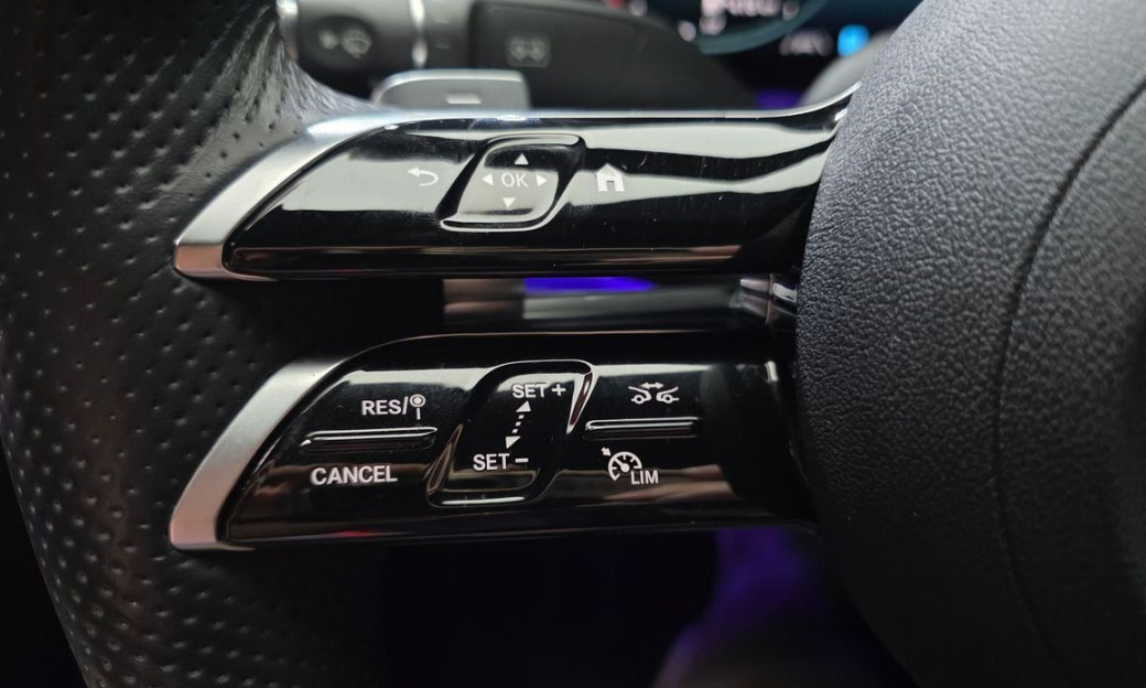 Mercedes-Benz E-Class E220d 4MATIC AMG Line, 2022