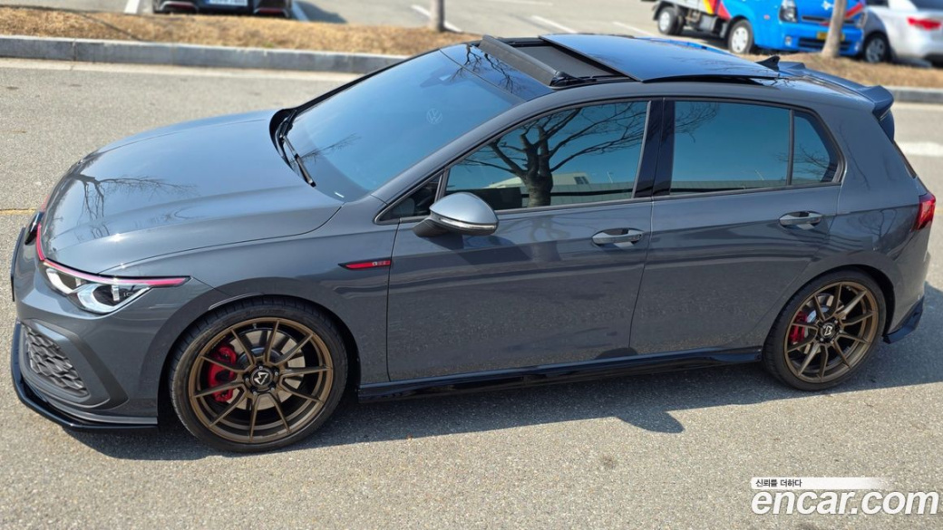 Volkswagen Golf 2.0 GTI, 2024