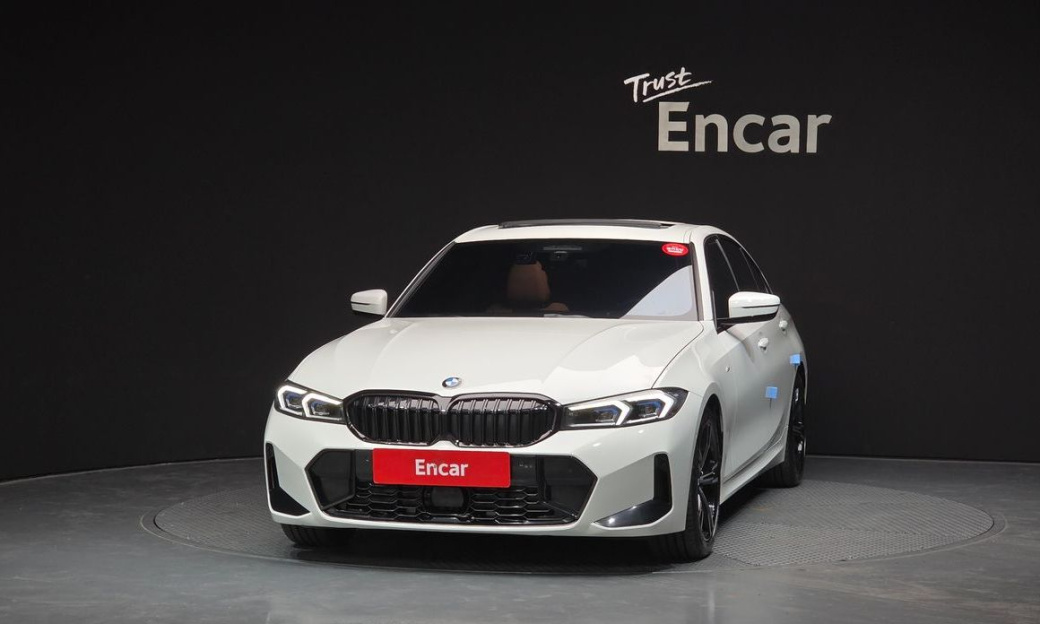 BMW 3-Series 320i M Sport, 2023