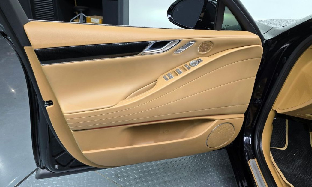 Genesis G80 Gasoline 2.5 Turbo AWD, 2025