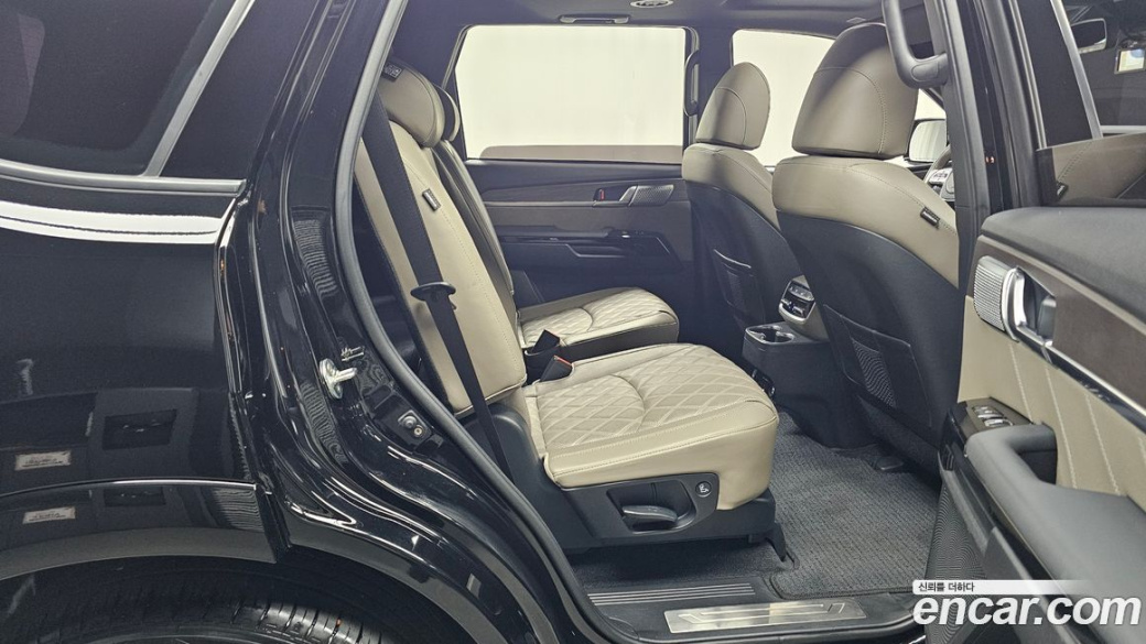 Kia Mohave Diesel 3.0 4WD 6-Seater, 2022