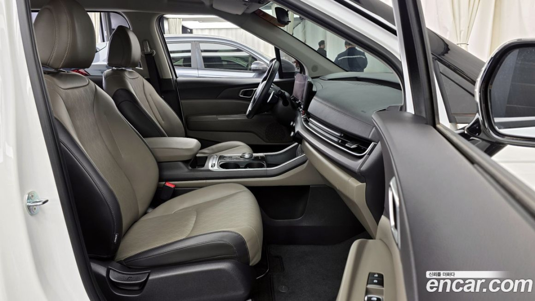 Kia Carnival 9-Seater Prestige, 2024