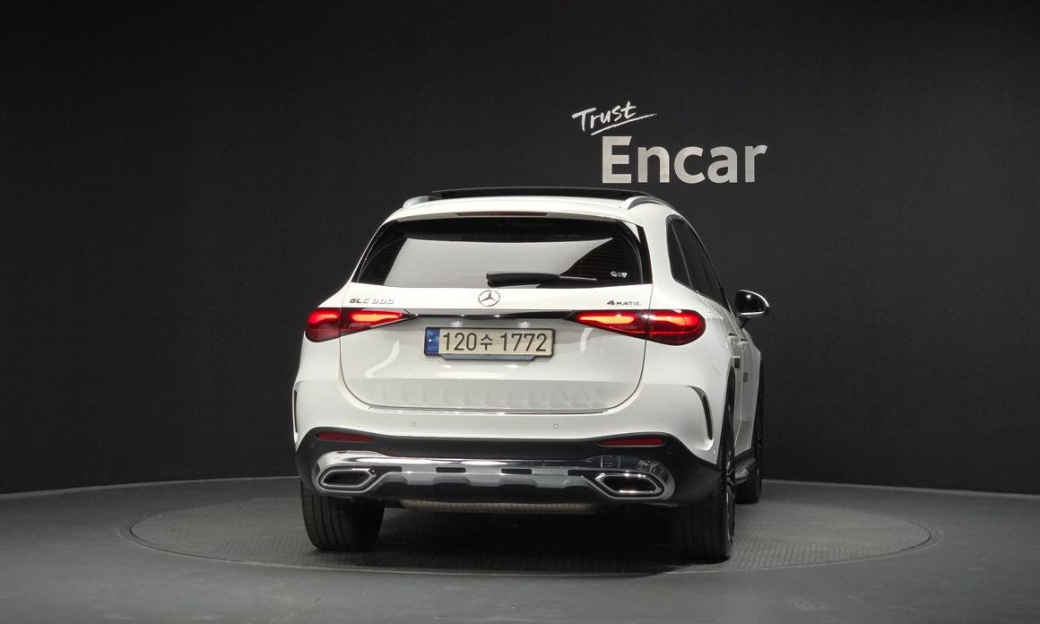 Mercedes-Benz GLC-Class GLC300 4MATIC AMG Line, 2024