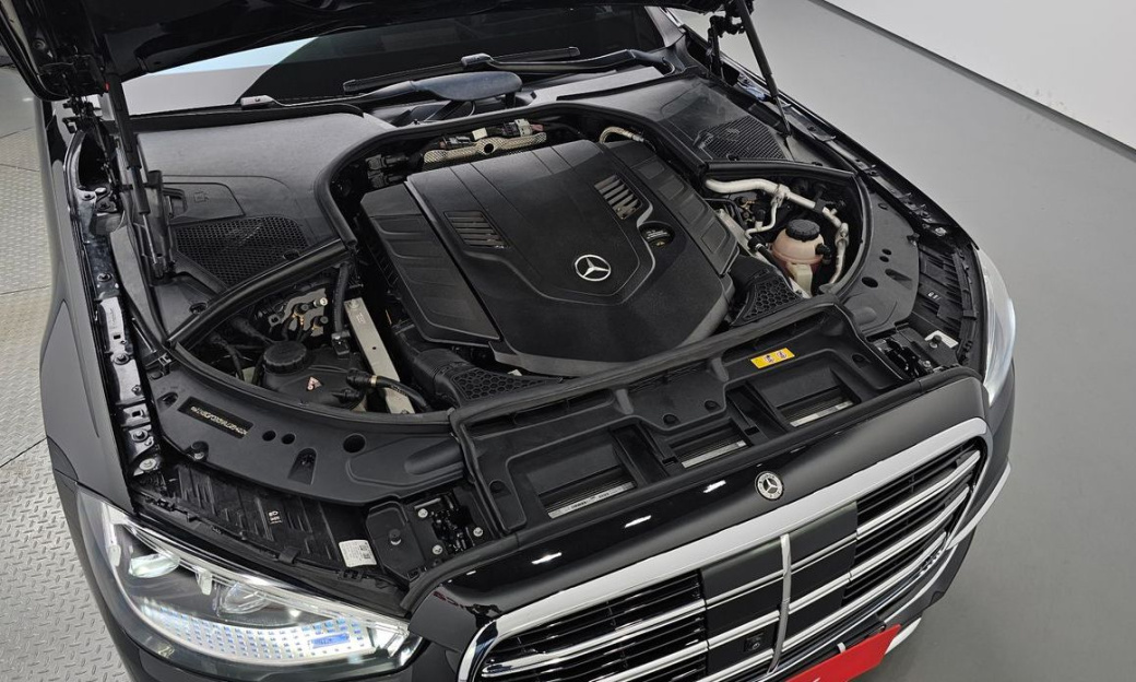 Mercedes-Benz S-Class S580L 4MATIC, 2022