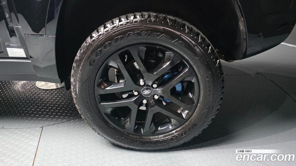 Land Rover Defender 90 D250 XS Edition, 2024