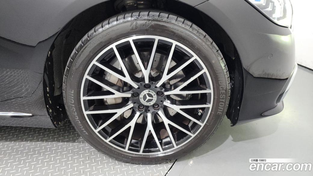 Mercedes-Benz S-Class S580L 4MATIC, 2023