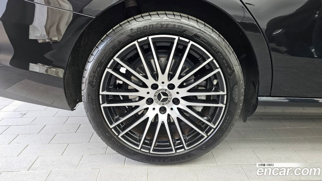 Mercedes-Benz C-Class C200 4MATIC Avantgarde, 2022