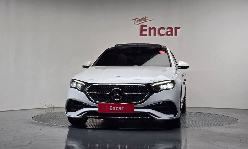 Mercedes-Benz E-Class E200 AMG Line, 2026