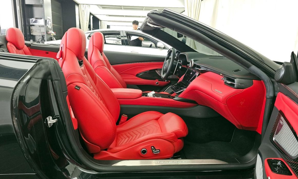 Maserati Gran Cabrio 3.0 V6 Trofeo, 2024