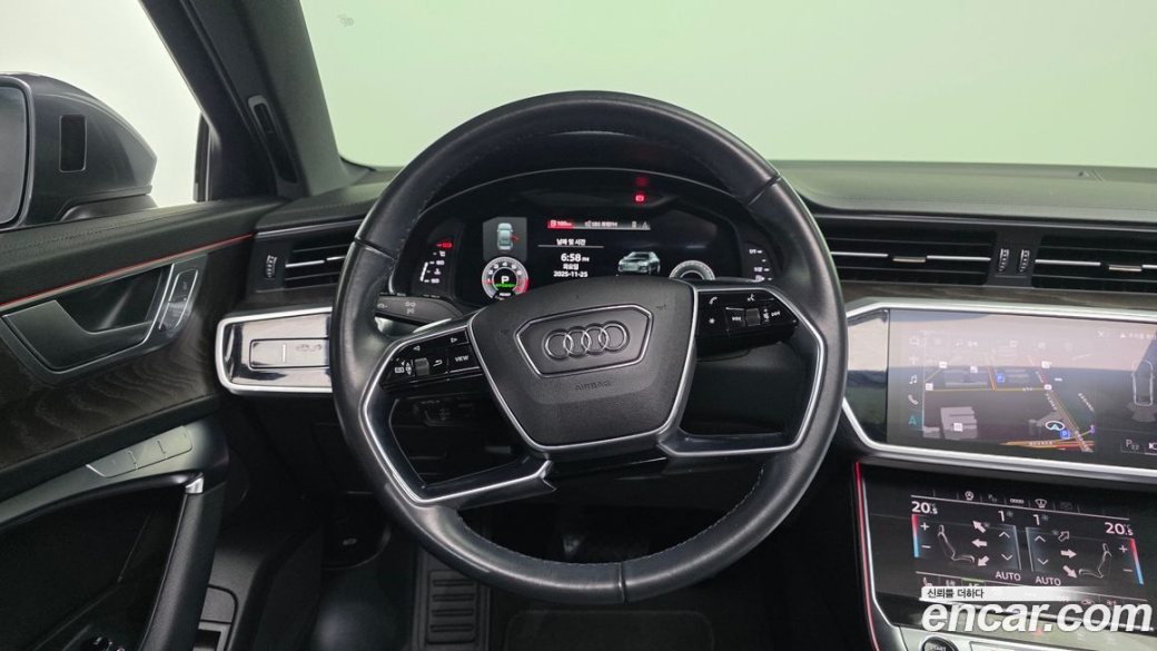 Audi A6 45 TFSI Quattro Premium, 2022
