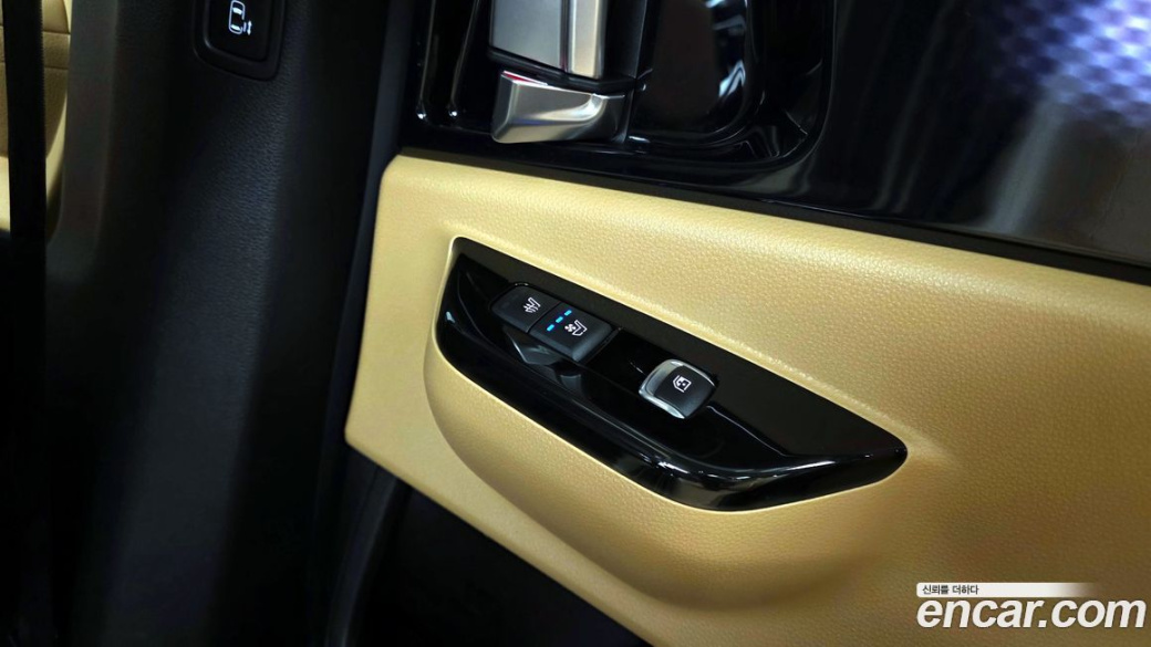 Kia Carnival 9-Seater Signature, 2022