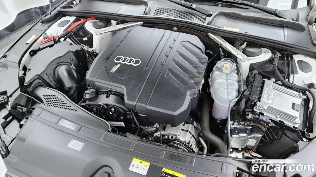 Audi A4 40 TFSI Premium, 2023