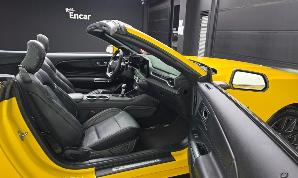 Ford Mustang 5.0 GT Premium Convertible, 2024