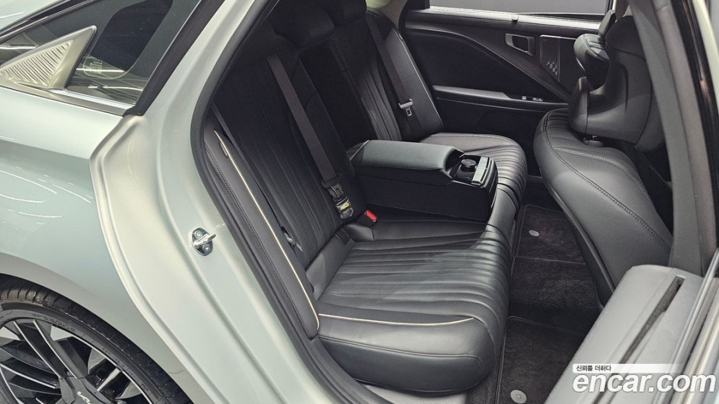 Kia K8 2.5 Gasoline 2WD, 2025