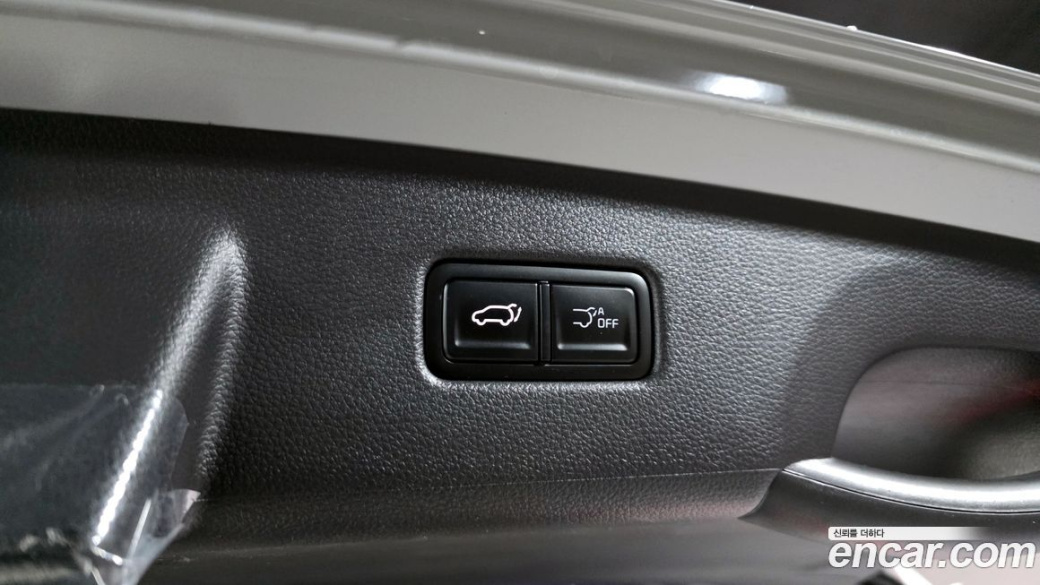 Kia Carnival 9-Seater Gravity, 2025