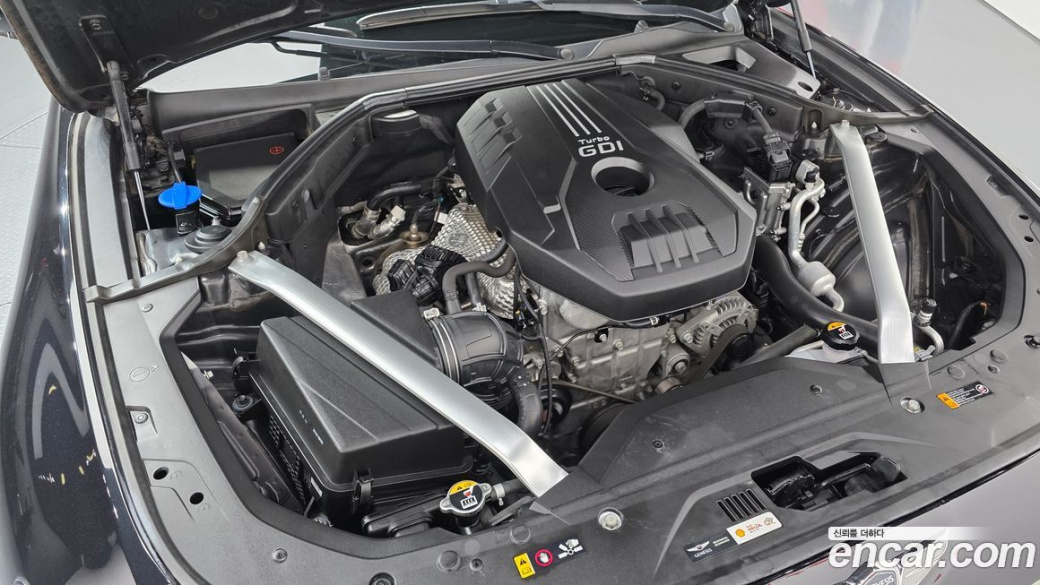 Genesis G70 Gasoline 2.0T 4WD, 2022