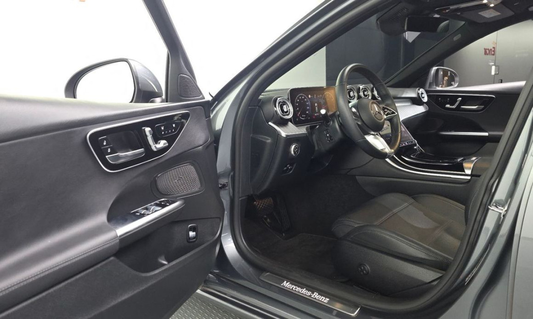 Mercedes-Benz C-Class C200 4MATIC Avantgarde, 2022