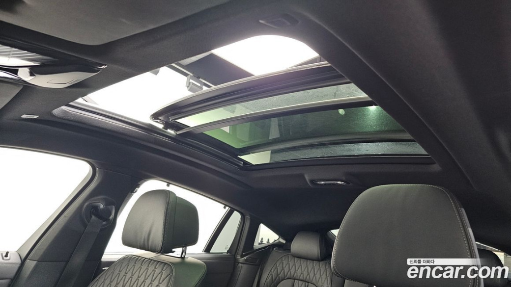 BMW X6 xDrive40i M Sport, 2022