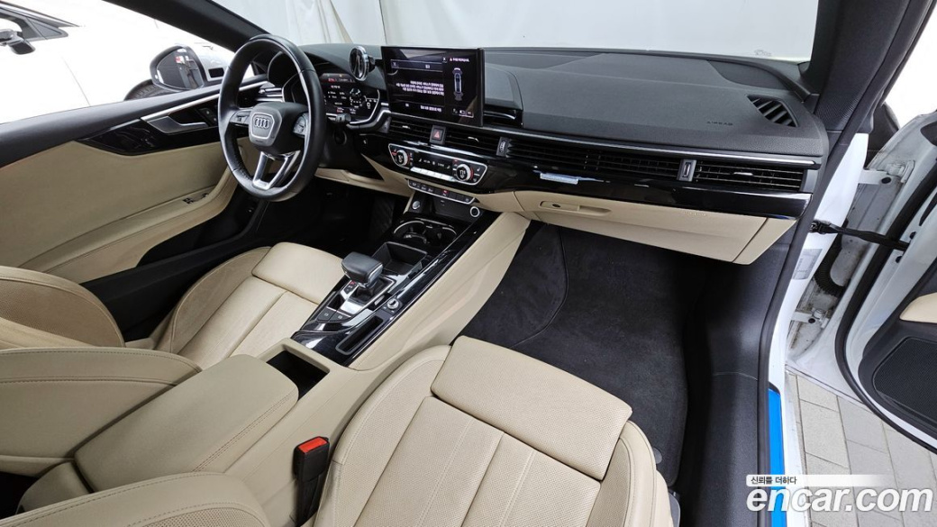 Audi A5 40 TDI Quattro Premium Coupe, 2022