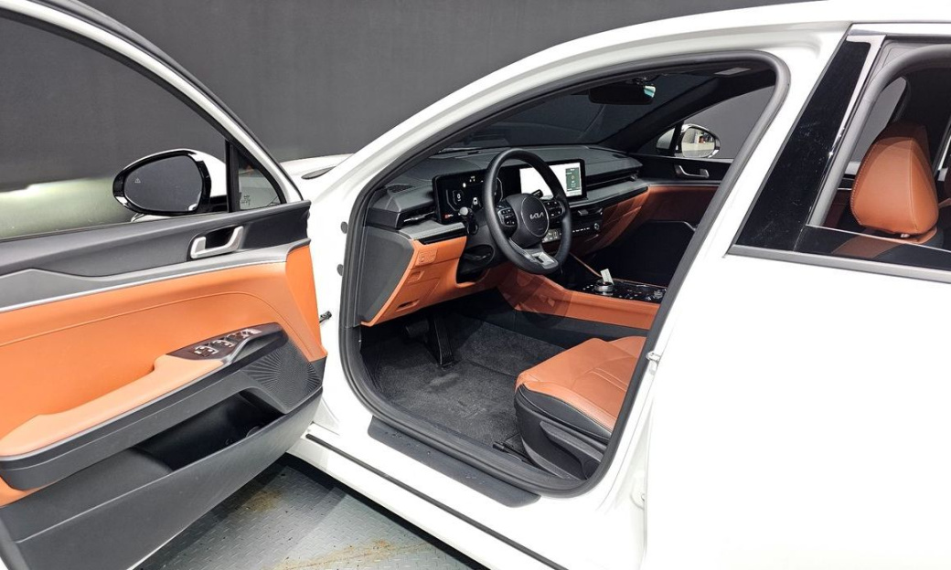 Kia K5 2.0, 2024