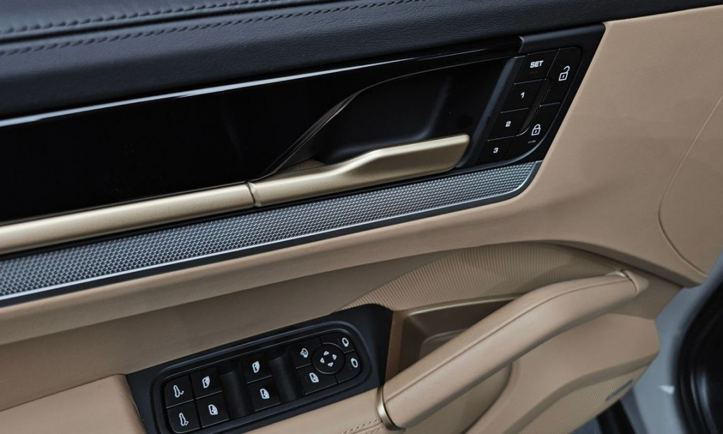 Porsche Cayenne 3.0 Coupe, 2024