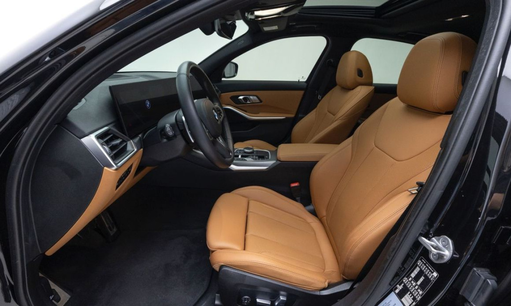 BMW 3-Series 320i M Sport, 2023
