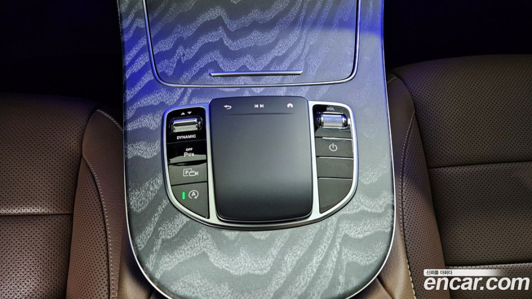 Mercedes-Benz E-Class E350 4MATIC Exclusive, 2023