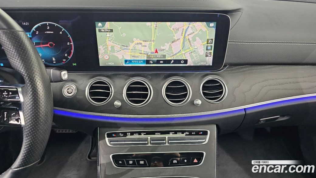 Mercedes-Benz E-Class E220d 4MATIC AMG Line, 2022