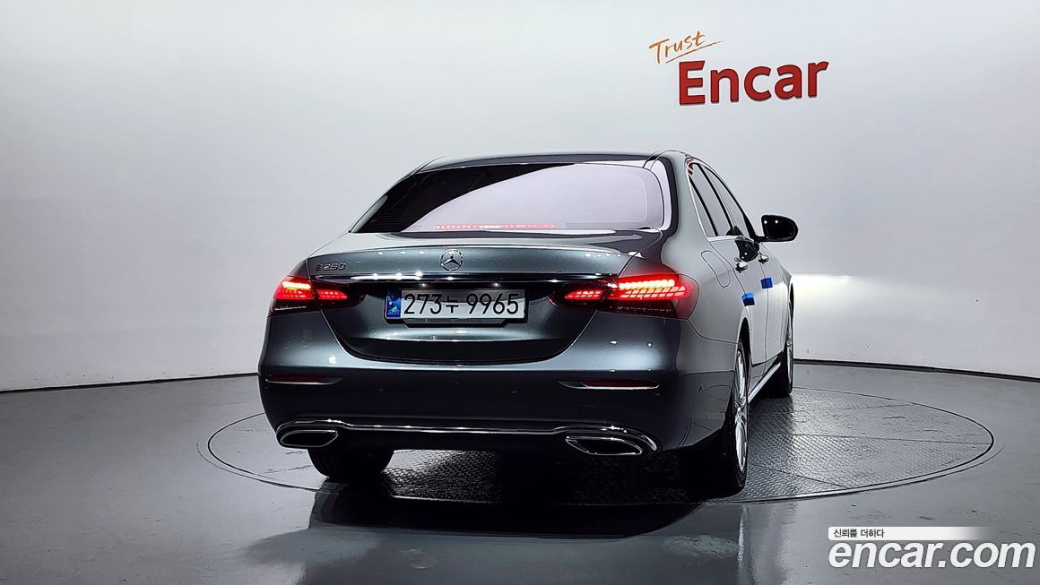 Mercedes-Benz E-Class E250 Exclusive, 2022