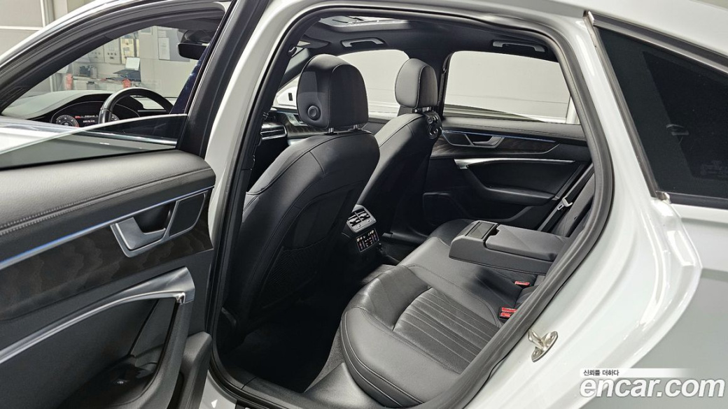 Audi A6 40 TDI Premium, 2021