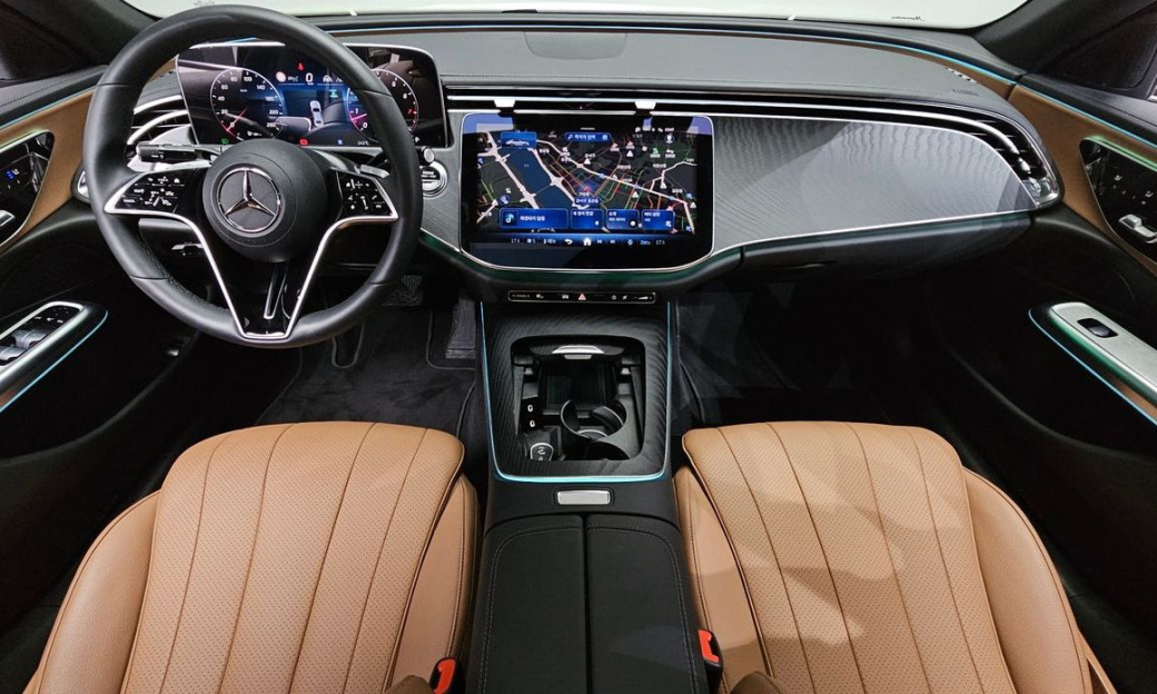 Mercedes-Benz E-Class E200 Avantgarde, 2024