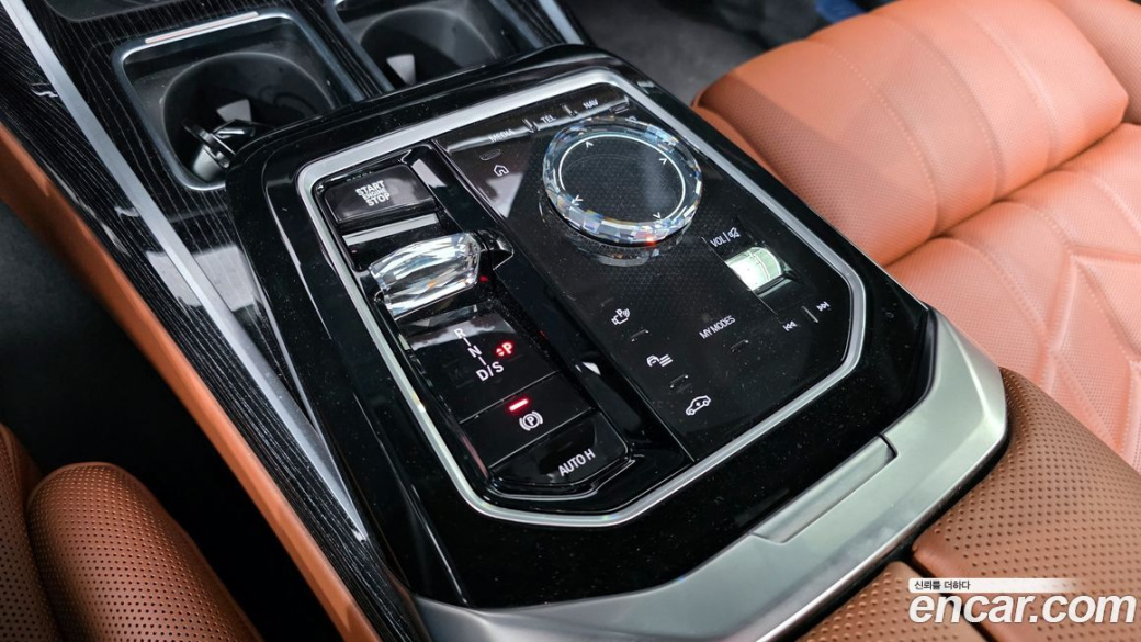 BMW 7-Series 740i xDrive M Sport, 2025