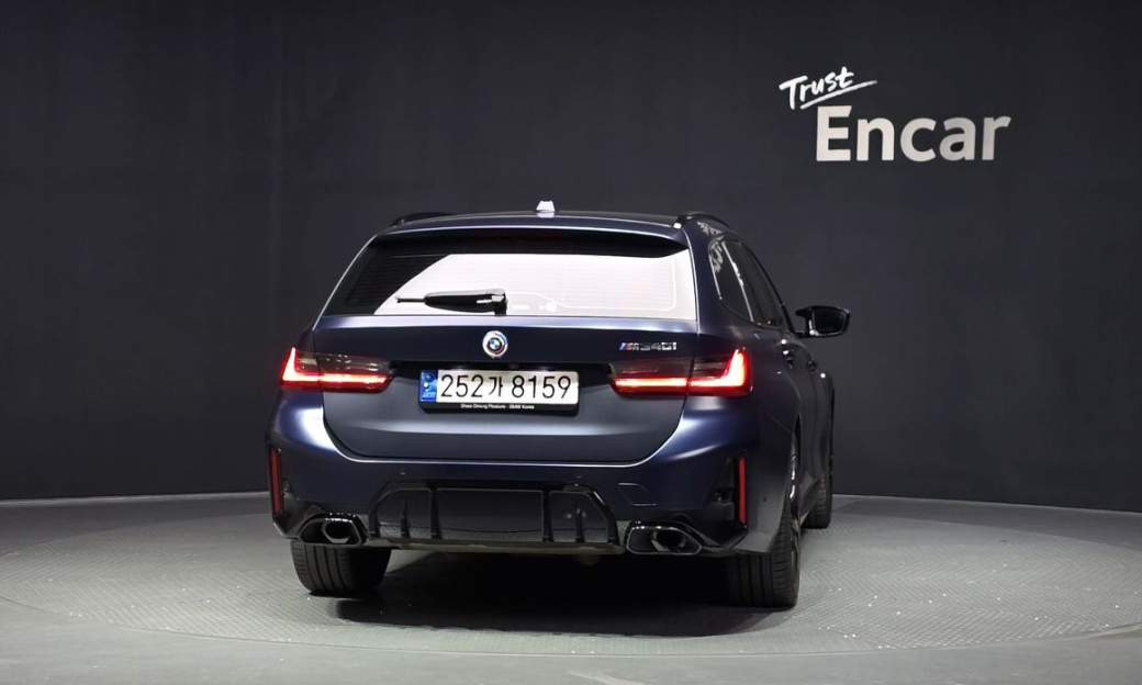 BMW 3-Series M340i xDrive Touring Pro FIrst Edition, 2023