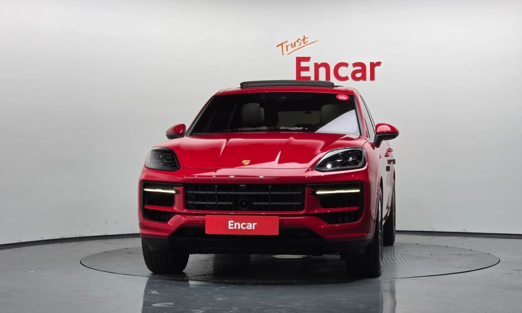 Porsche Cayenne 3.0, 2024