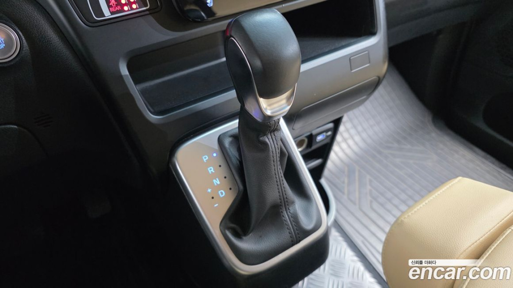 Hyundai Staria Tourer 9-Seater, 2023