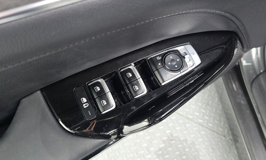 Kia K5 2.0, 2024
